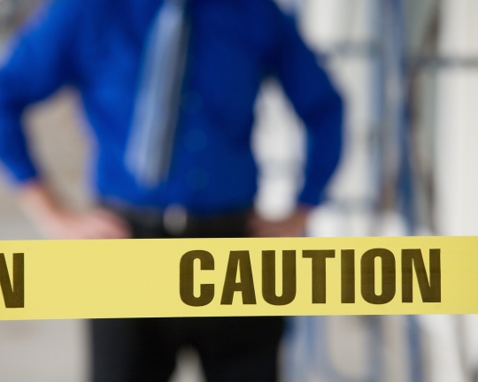 Proceed with Caution Presentation Enhancers Make GOOD Presentations More Interesting